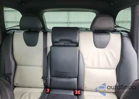 2015 Volvo Xc60 T6 Platinum z USA, uszkodzony, nr VIN YV449MDM7F2631978